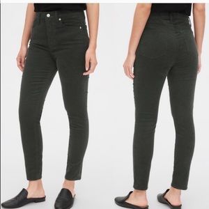 Gap True Skinny High Rise Corduroy Skinny Pants